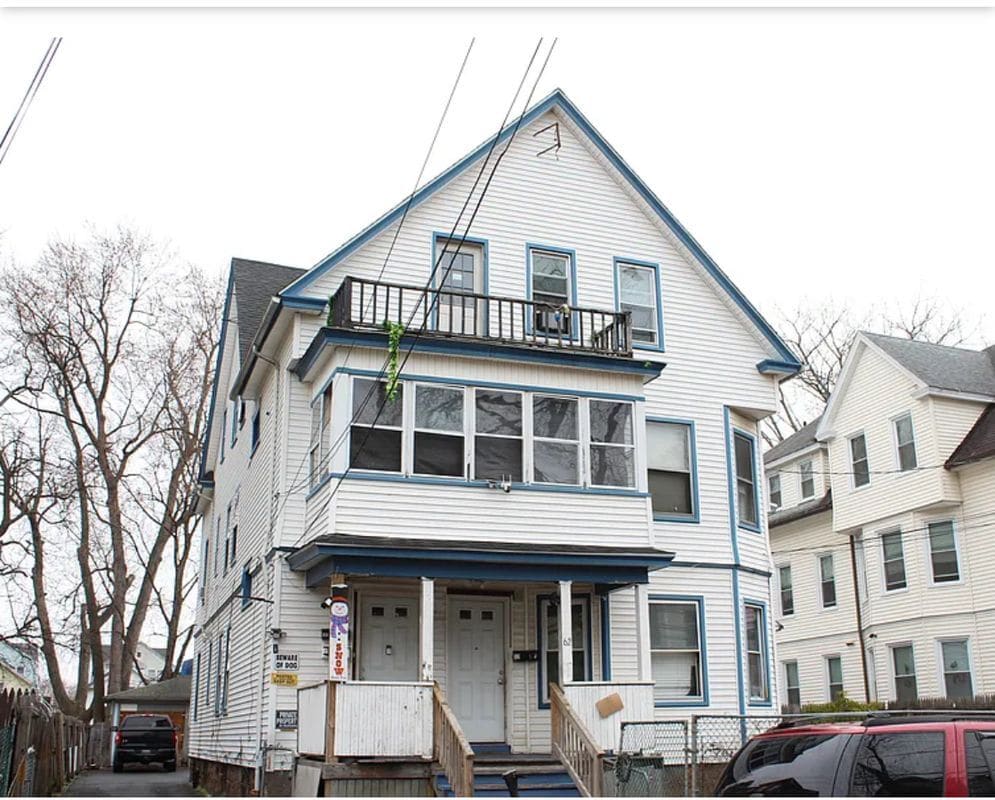 62-64 Rowe Avenue, 2nd Floor - 62-64 Rowe Avenue, 2nd Floor Apartment