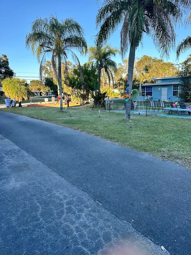 Photo - 10464 106th Ave N Unit 2