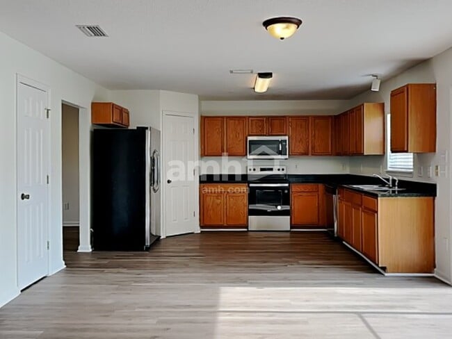 Photo - 14070 Eagle Feathers Dr