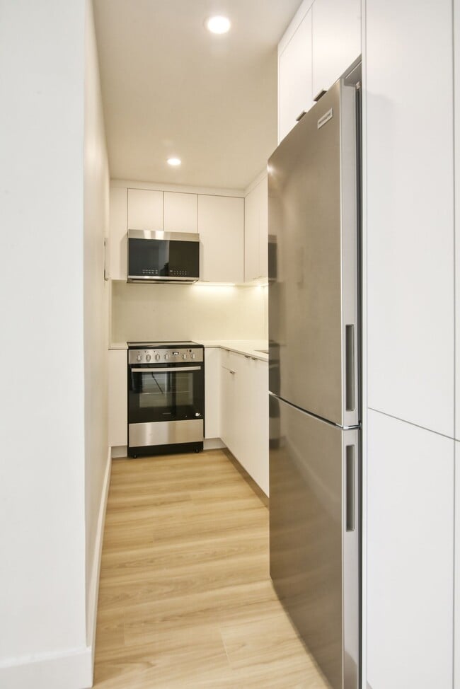 Photo - 1 Cote Saint-Catherine Unit 1405