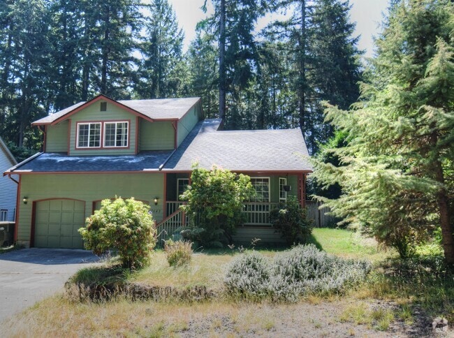 Building Photo - 7643 Kittiwake Dr SE Rental