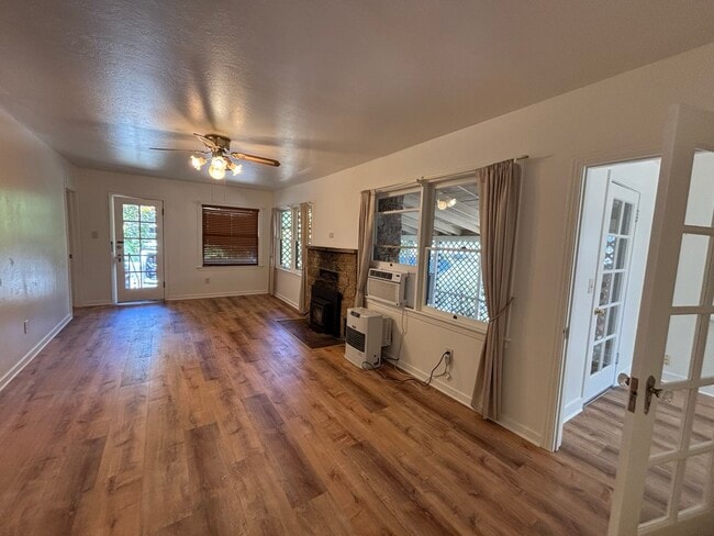 Photo - 582 Olivene Ct