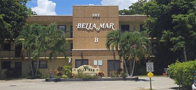 Building Photo - 367 S Federal Hwy Unit C426