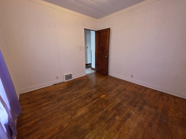 417 N 5th St Unit Lower