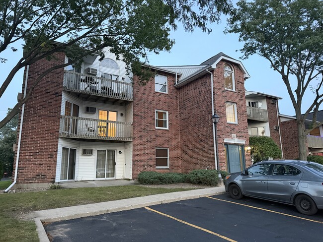 1362 Cunat Ct Unit 1362 Cunat Ct Apt 2A