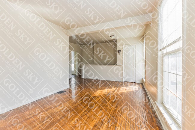 Photo - 826 W Main St Unit 2
