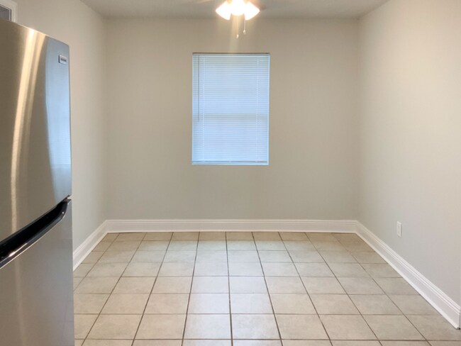 Photo - 5094 J E L Dr Unit 10