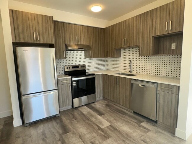 Photo - 320 Mills Rd Unit 7