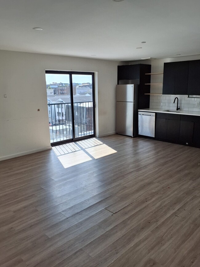 Photo - 556 Market St Unit Apt 4B