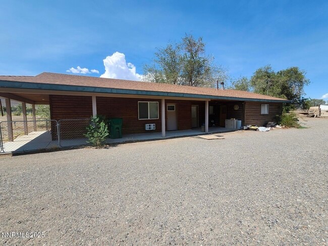 Building Photo - 880 Truckee Ln Rental