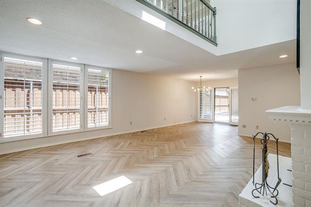 Photo - 5605 Collinwood Ave