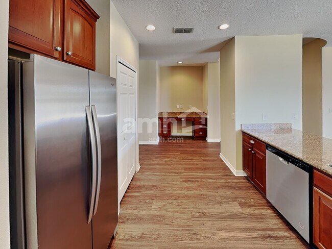 Photo - 25239 Chipshot Ct