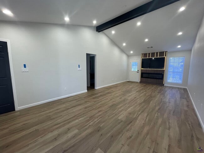 Photo - 101 Shamrock Ct