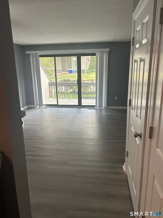 Photo - 71 Dorchester Ct Unit 71