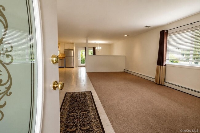 Photo - 263 Tamerisk Ln