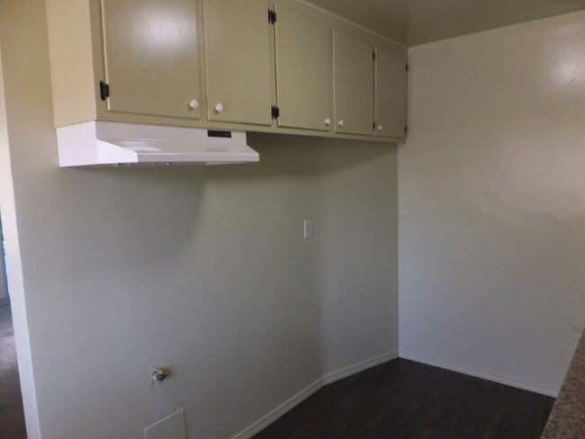 Photo - 5230 Long Beach Blvd