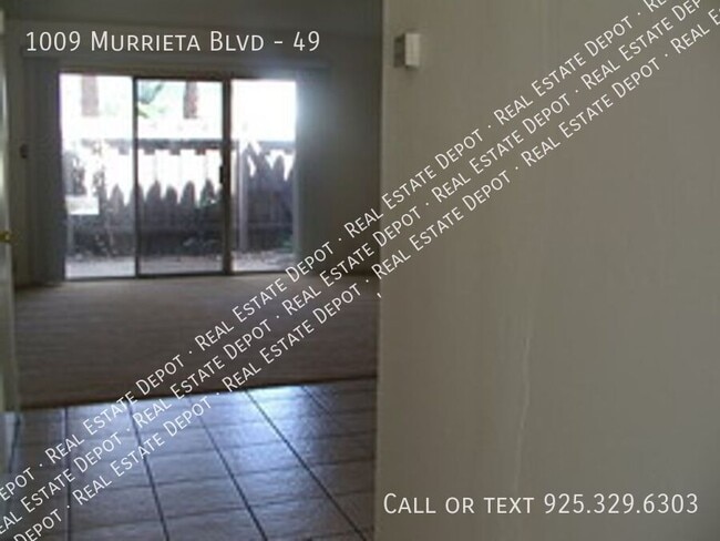Building Photo - 1009 Murrieta Blvd Unit 49