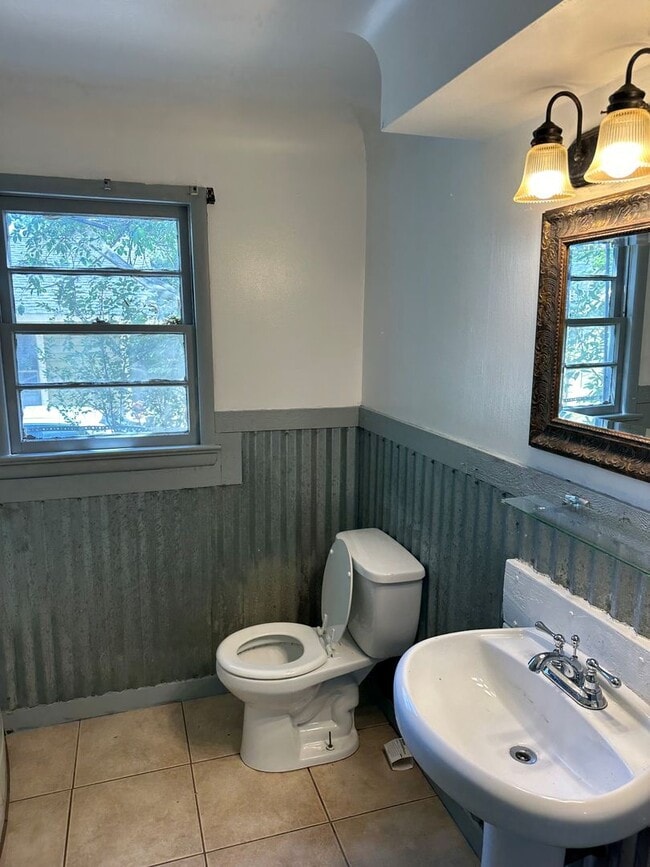 Photo - 1206 14th Ave Unidad Main Level