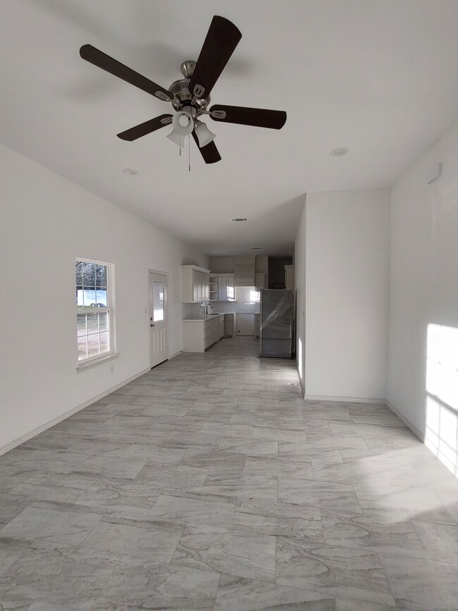 Photo - 390 Jordan Dr