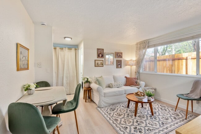 Photo - 838 SE Tacoma St Unit ID1471544P