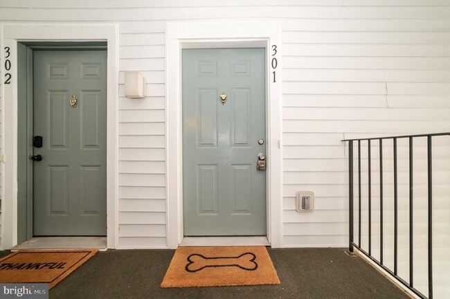 Building Photo - 12715 Fair Crest Ct Unit 301