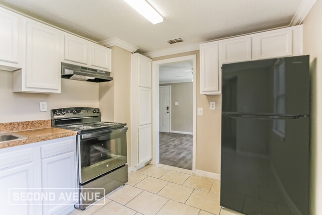 Photo - 9159 4th Ave