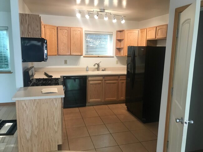 Photo - 119 S O'Leary St