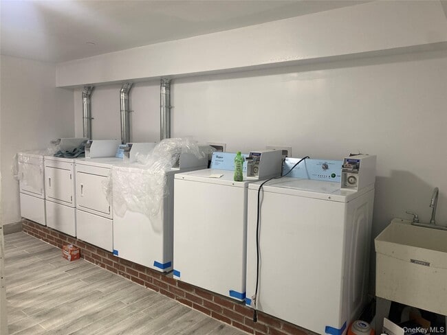 Photo - 43-18 Union St Unit 5B