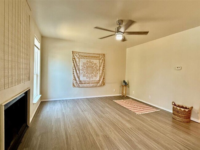 Photo - 1000 W 26th St Unit 107