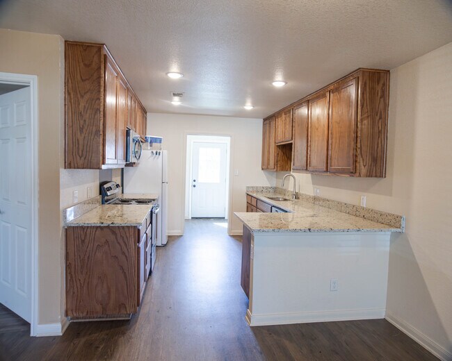 Photo - 3008 Finley St