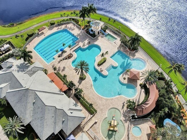 Photo - 1641 Zenith Way House