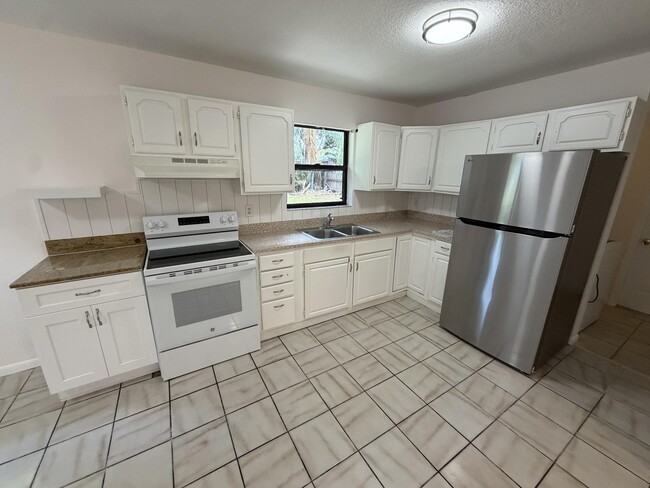 Photo - 17359 Sapp Pl