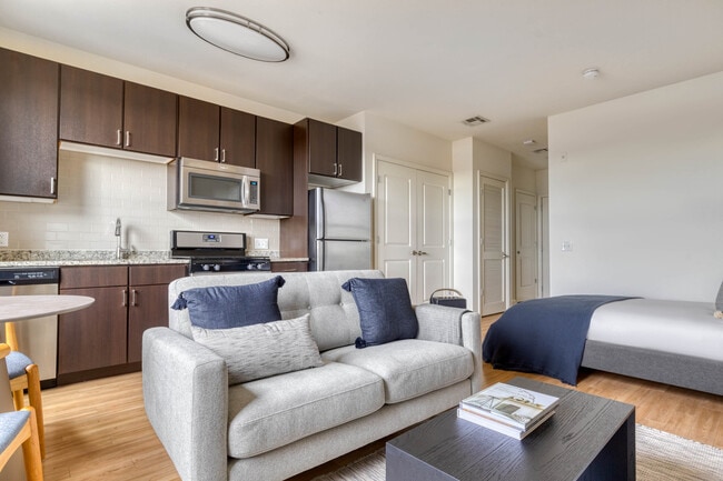 Photo - 333 Great River Rd Unidad SI FL4-ID6090A