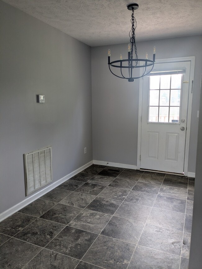 Photo - 207 Faldo Dr