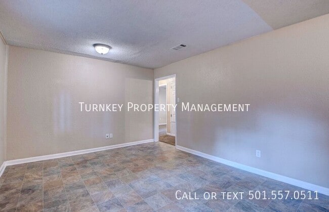 Photo - 8005 Woodhaven Dr