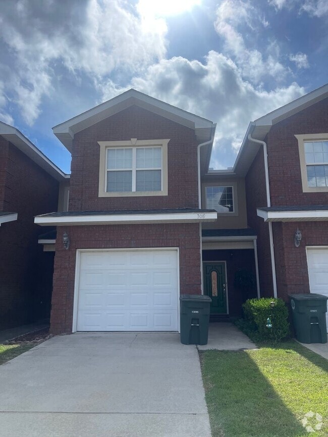Building Photo - Eagle Landing Townhome