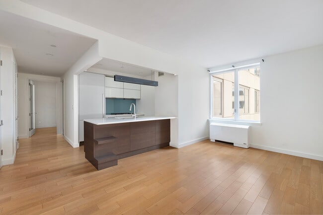 Building Photo - 22 N 6th St