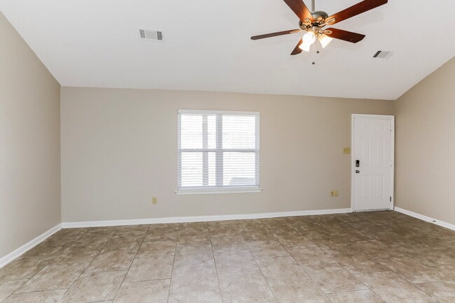 Photo - 5305 Oak Court Cove N