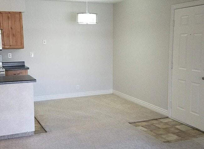 Photo - Beautiful 2 bedroom/2 bathroom condo with Mountain View’s