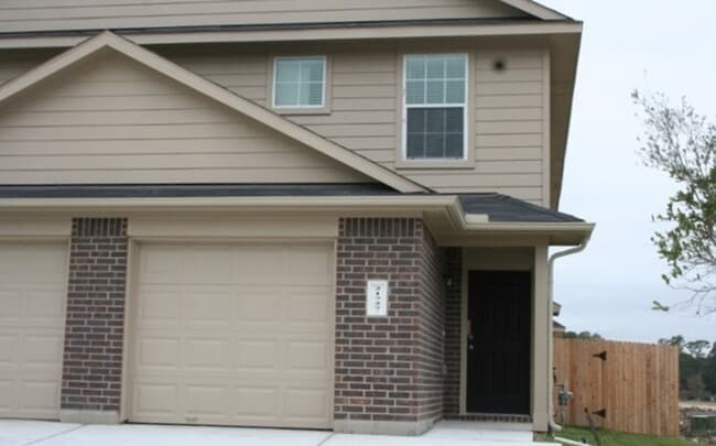 Building Photo - 21727 N Werrington Way Unit B Rental