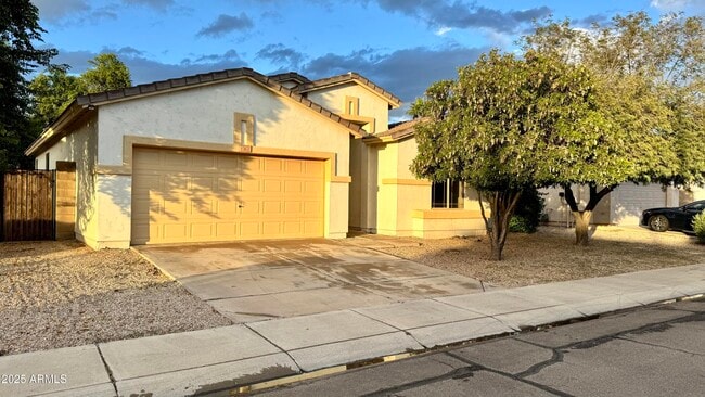 Photo - 1362 W. Roadrunner Dr.