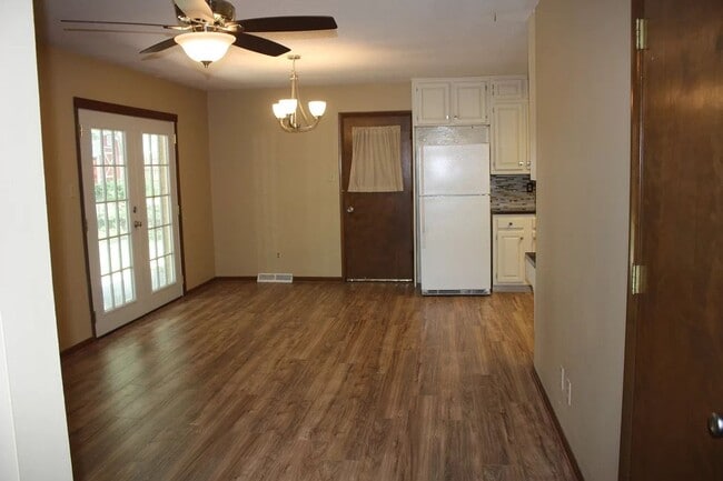 Photo - Close to west side of KSU Campus!