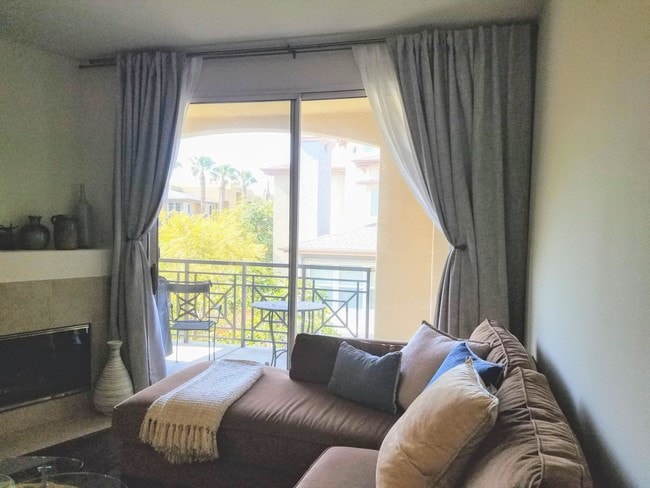 Photo - 13075 Pacific Promenade Unidad 301 Rental