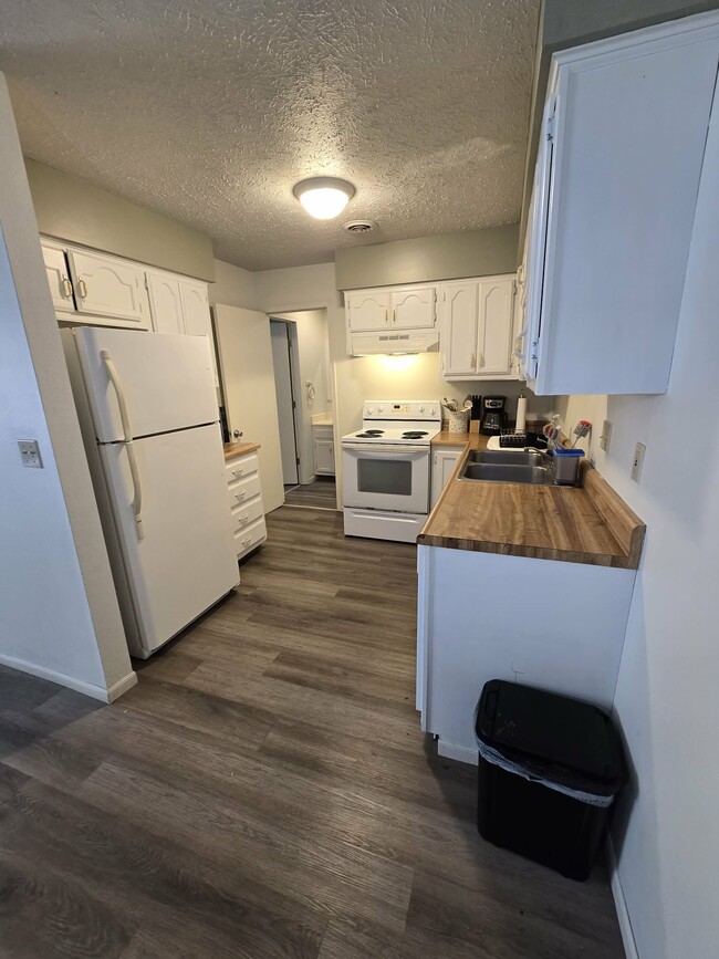 Photo - 115 Holly Dr