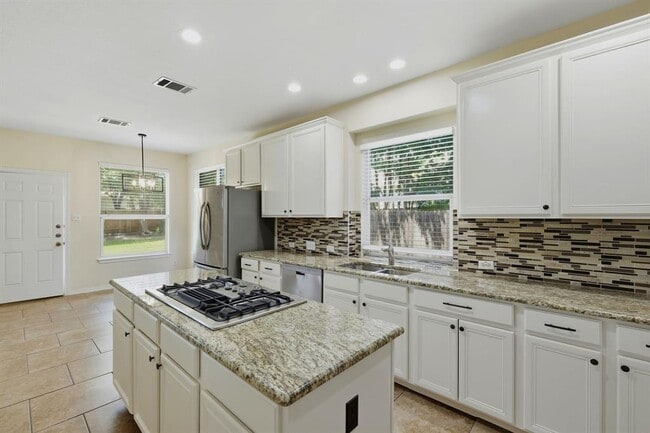 Photo - 2033 Creole Dr