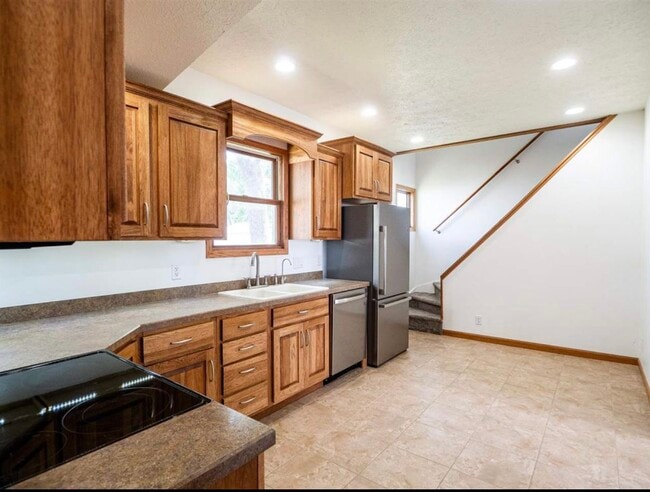 Photo - 400 S 14th St