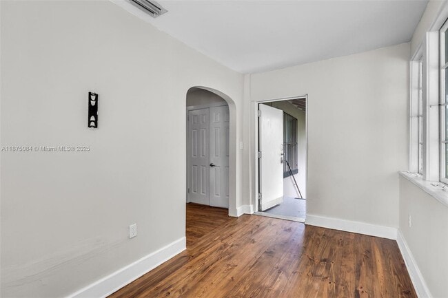 Photo - 314 NE 26th Terrace