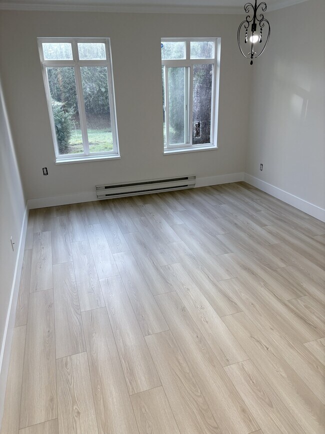 Photo - 32085-32085 George Ferguson Way