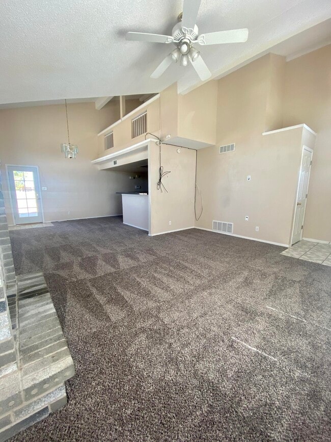 Photo - 10936 Stonebridge Dr