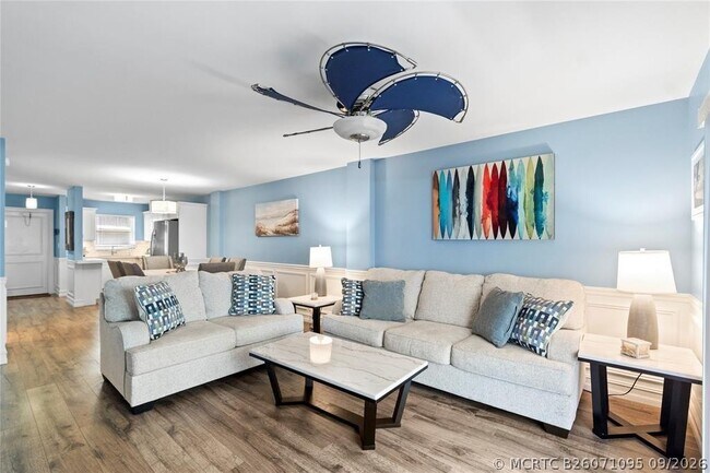Photo - 1161 Hillsboro Mile Unit 306